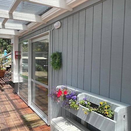 Driftwood Lodge Beachfront, Cable Bay, Northland Coopers Beach Exterior photo