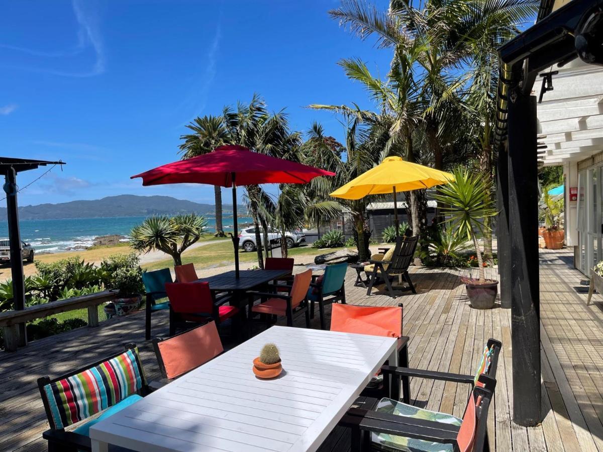 Driftwood Lodge Beachfront, Cable Bay, Northland Coopers Beach Exterior photo