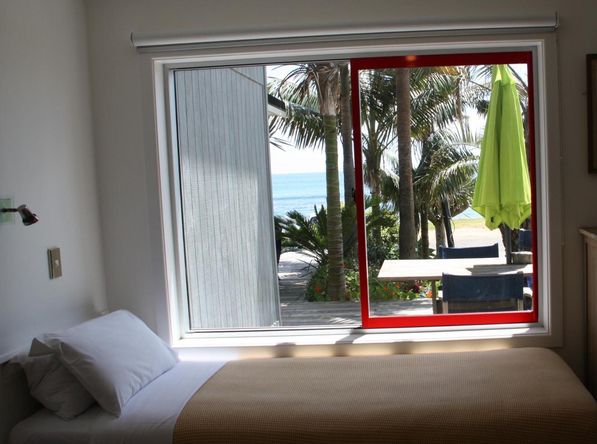 Driftwood Lodge Beachfront, Cable Bay, Northland Coopers Beach Exterior photo