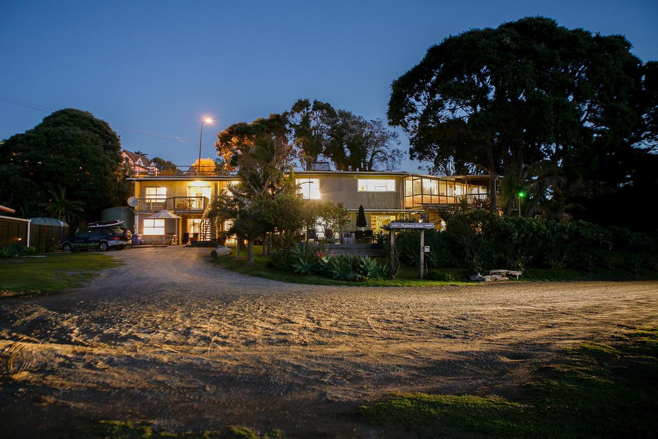 Driftwood Lodge Beachfront, Cable Bay, Northland Coopers Beach Exterior photo